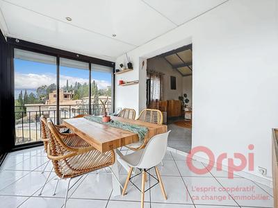 Maison - 146 m² - 8 pièces