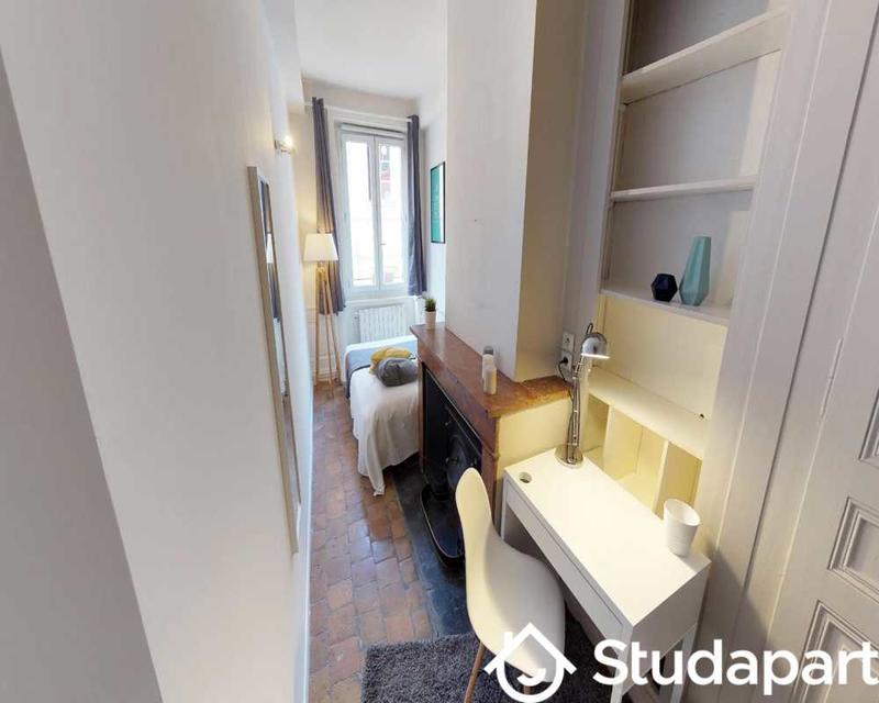 Chambre - 100 m² - 1 pièce