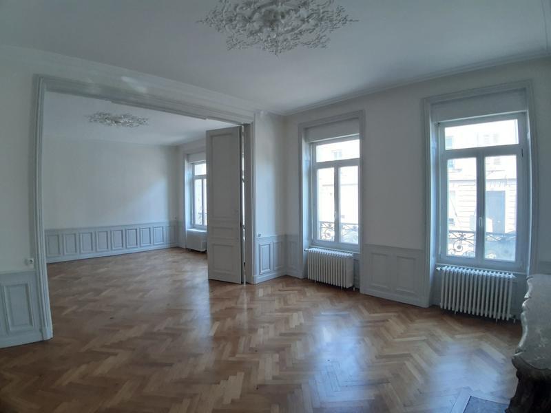 Appartement - 167 m² - 5 pièces