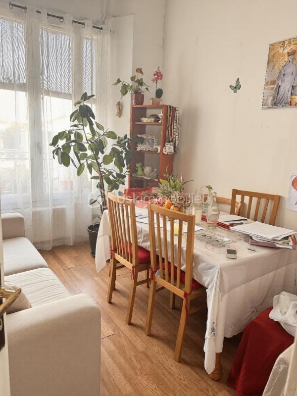 Immeuble - 230 m² - 120 pièces