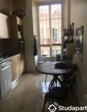 Chambre - 12 m² - 1 pièce