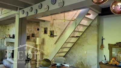 Propriété - 230 m² - 6 pièces