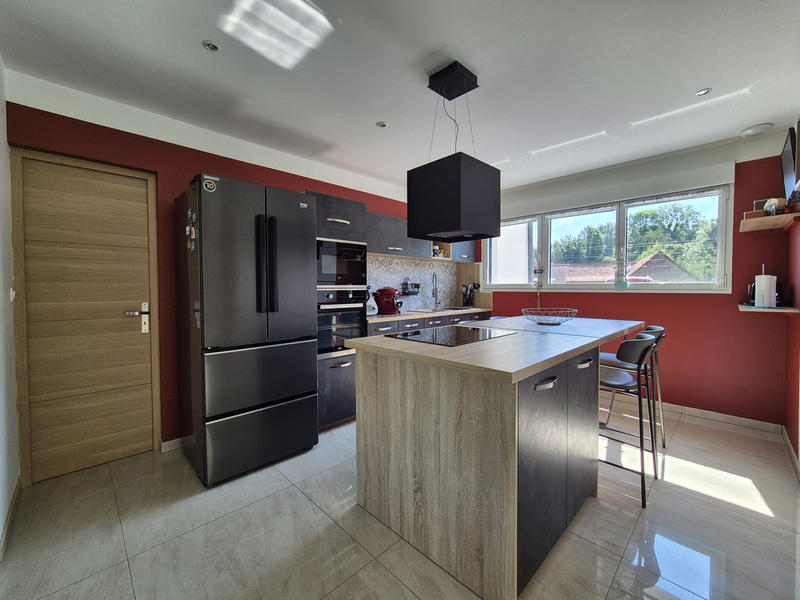 Maison - 145 m² - 6 pièces