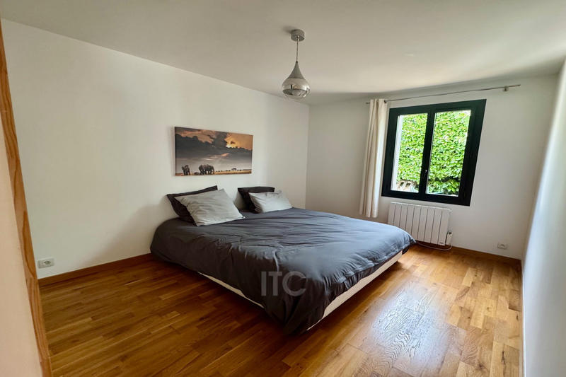 Villa - 120 m² - 5 pièces