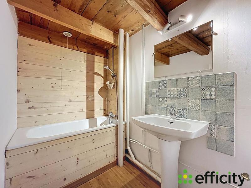 Maison - 293 m² - 12 pièces