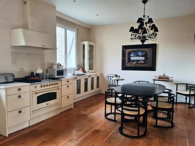Appartement - 145 m² - 5 pièces