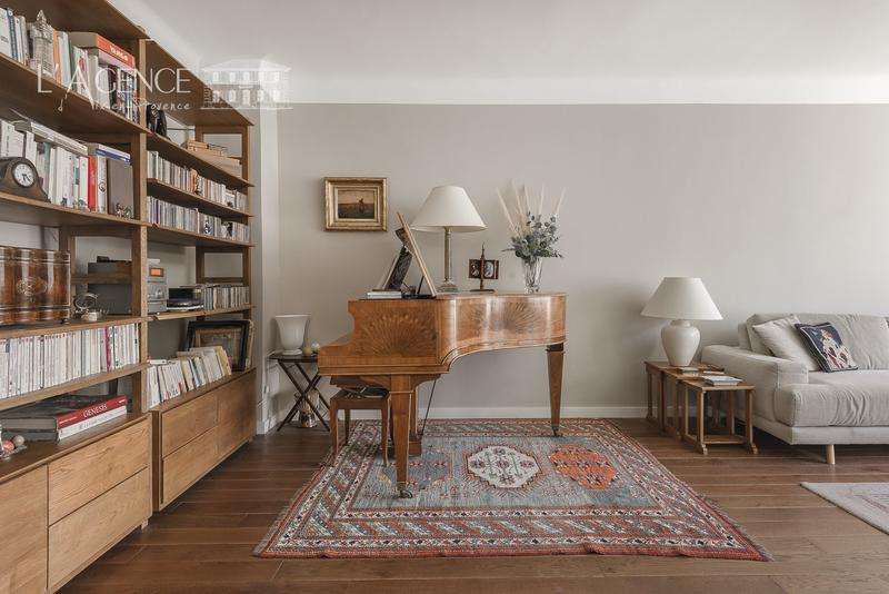 Appartement - 90 m² - 3 pièces