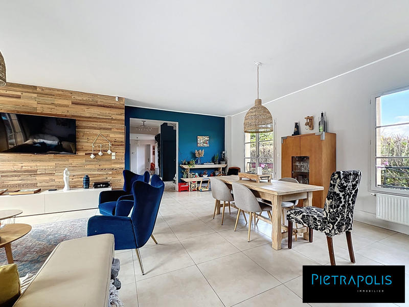 Maison traditionnelle - 178 m² - 5 pièces