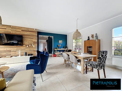 Maison traditionnelle - 178 m² - 5 pièces