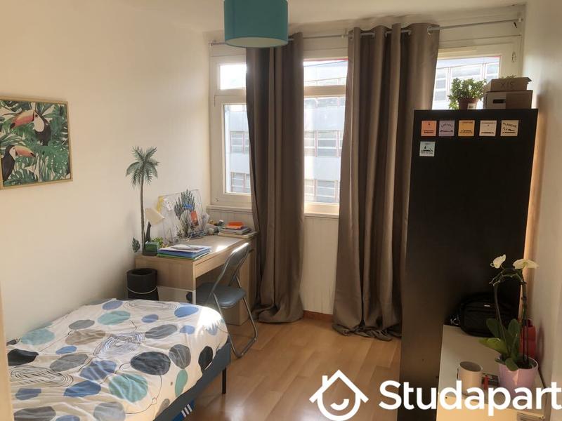 Chambre - 9 m² - 1 pièce