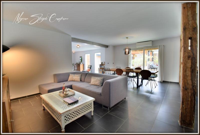 Maison - 306 m² - 8 pièces