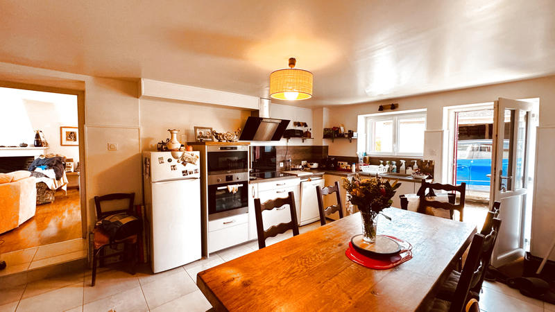 Maison - 180 m² - 6 pièces