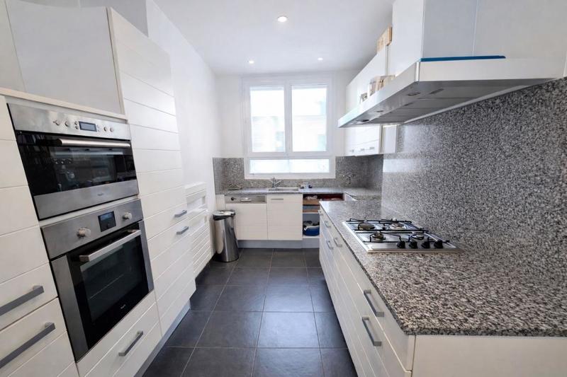 Appartement - 93 m² - 3 pièces