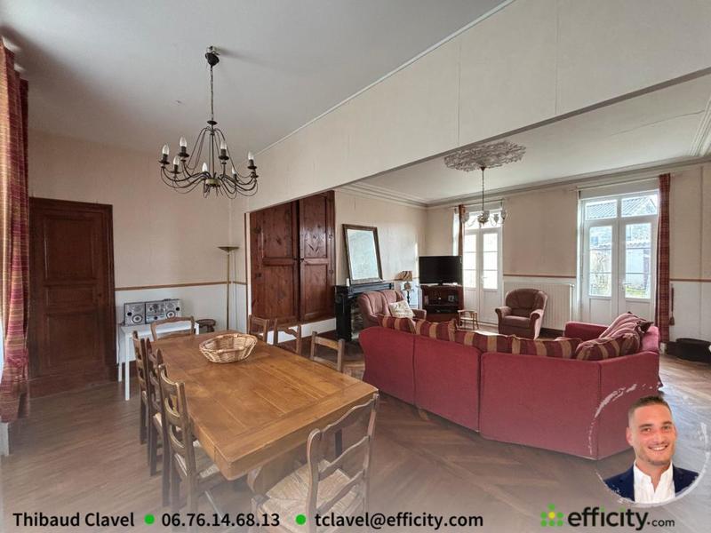 Maison - 416 m² - 15 pièces