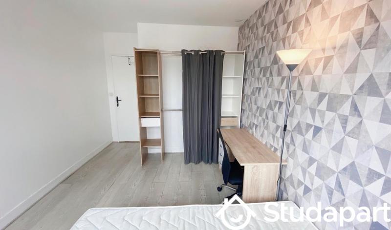 Chambre - 14 m² - 1 pièce