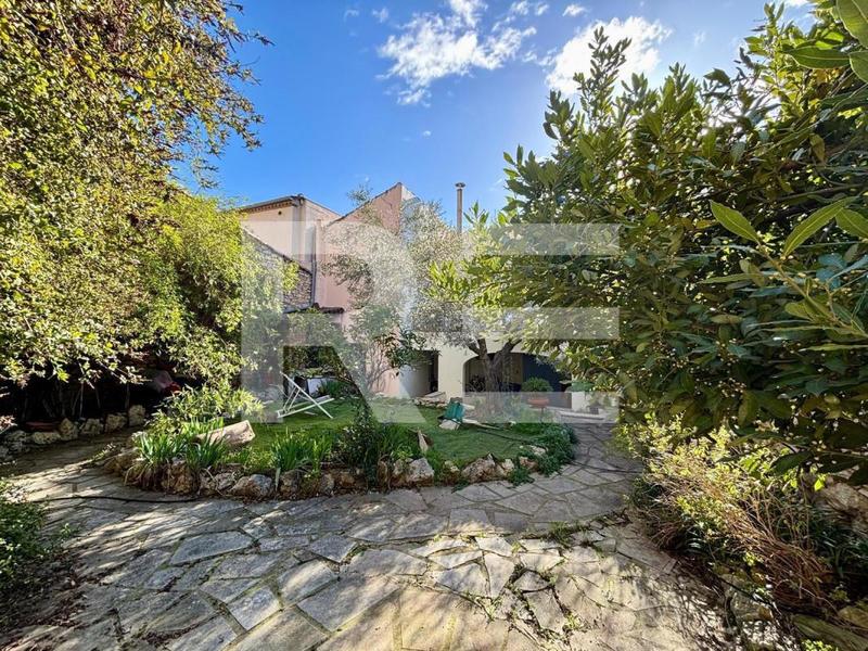 Maison de ville - 142 m² - 4 pièces