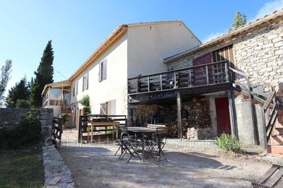 Mas - 400 m² - 7 pièces