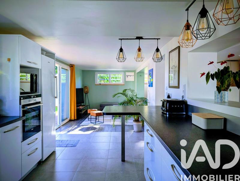 Maison - 182 m² - 6 pièces