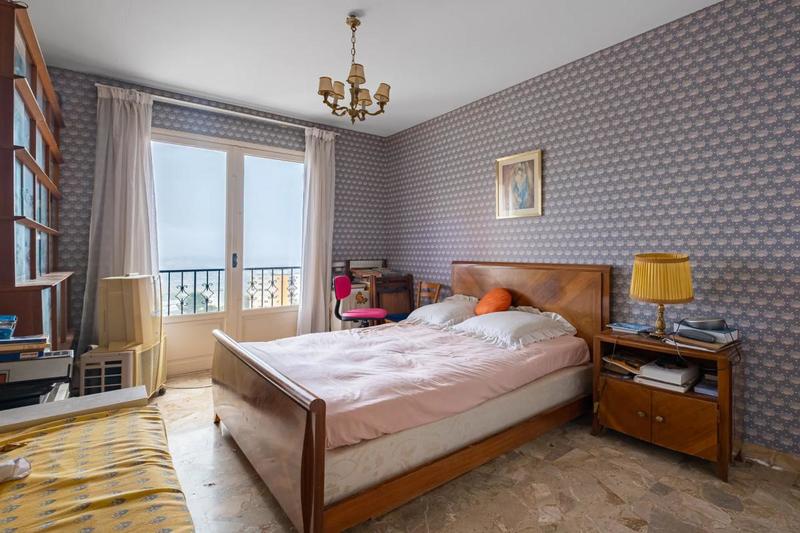 Maison - 200 m² - 6 pièces