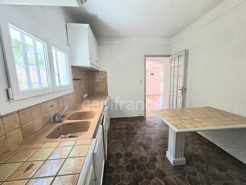 Maison - 180 m² - 5 pièces