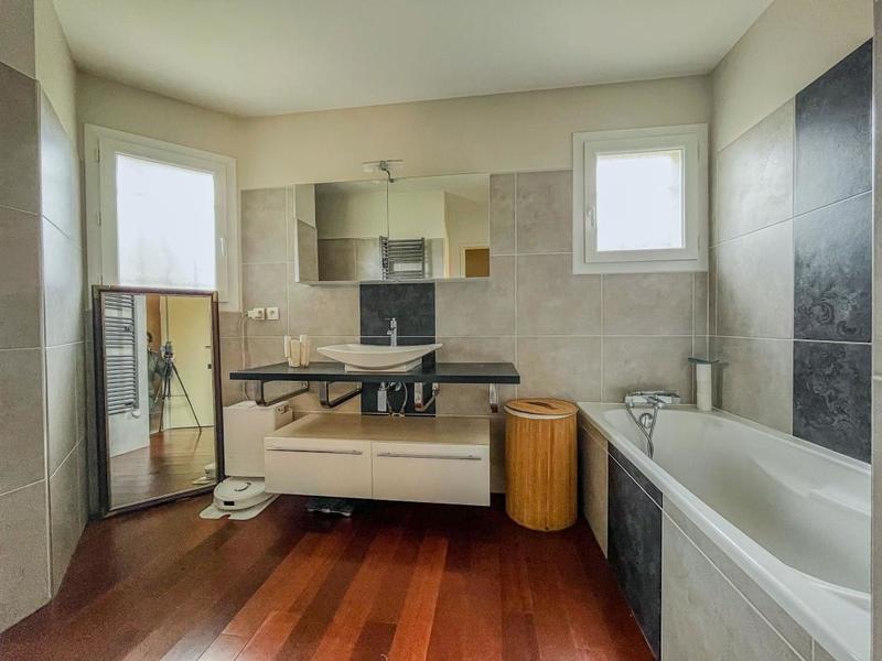 Maison - 101 m² - 4 pièces