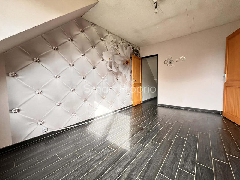 Maison - 110 m² - 9 pièces