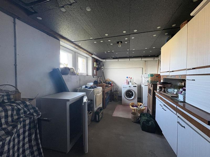 Maison - 92 m² - 6 pièces