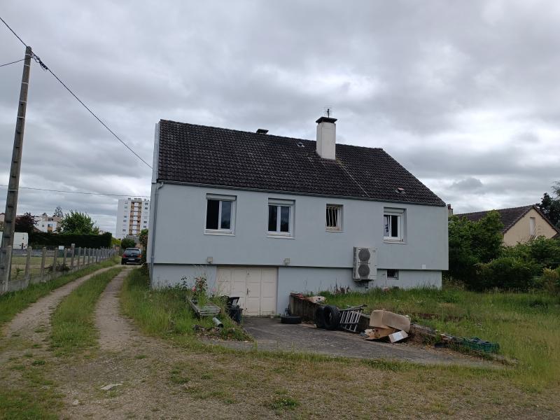 Maison - 166 m² - 9 pièces