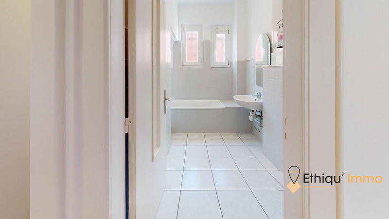 Appartement - 82 m² - 4 pièces