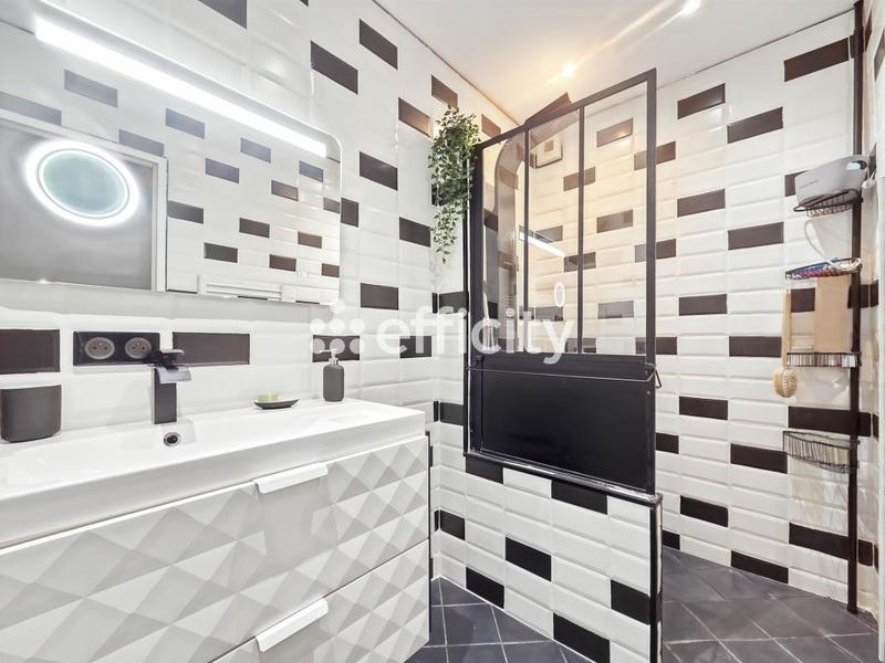 Villa - 140 m² - 5 pièces