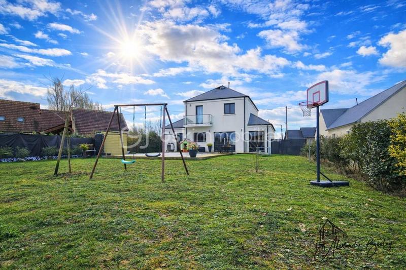 Maison traditionnelle - 140 m² - 6 pièces