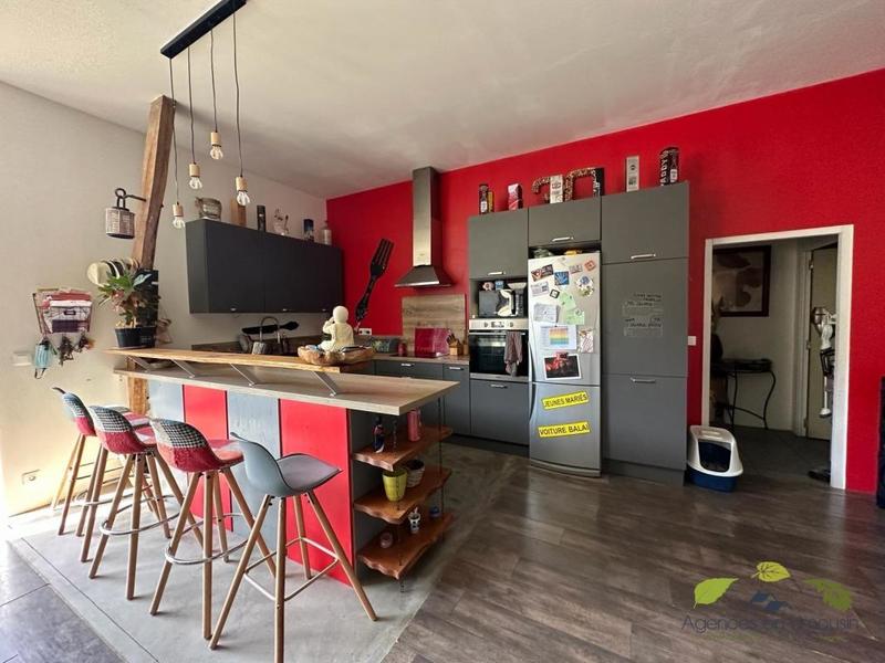 Maison - 180 m² - 9 pièces