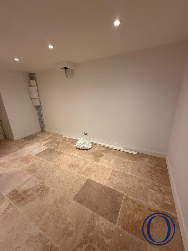 Local commercial - 77 m²