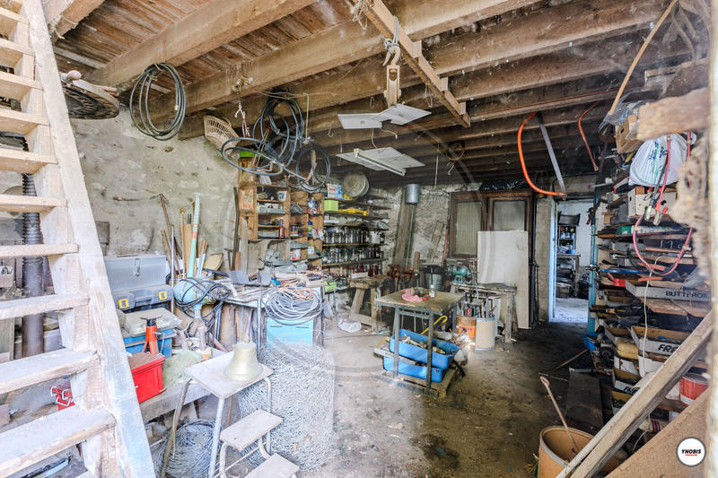 Maison - 300 m² - 10 pièces