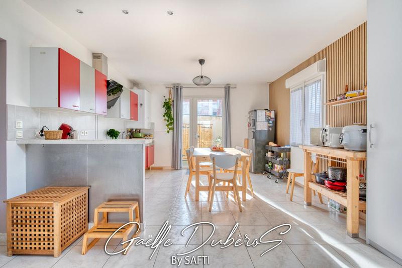 Maison - 115 m² - 6 pièces