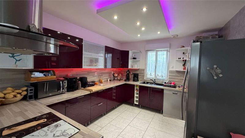 Maison - 103 m² - 6 pièces