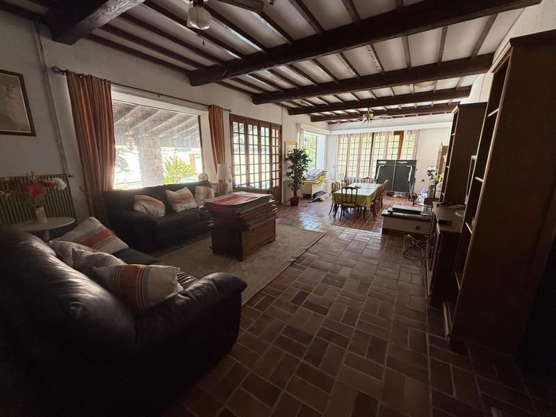 Maison - 455 m² - 12 pièces