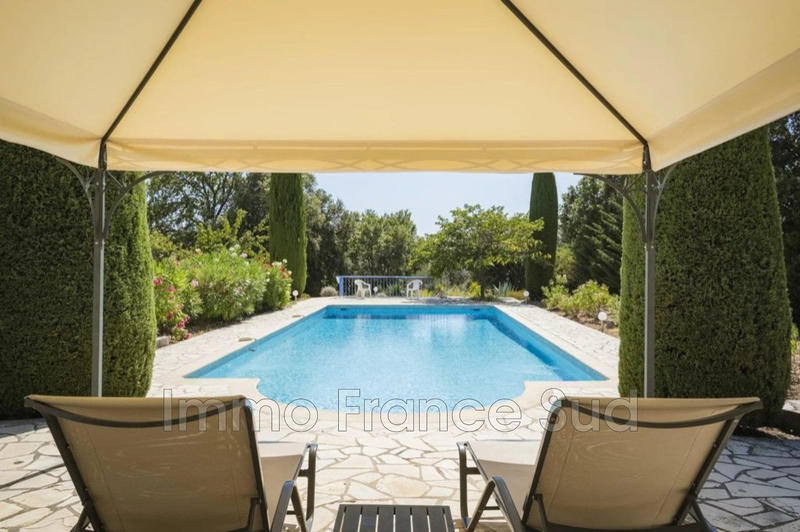 Villa - 333 m² - 10 pièces