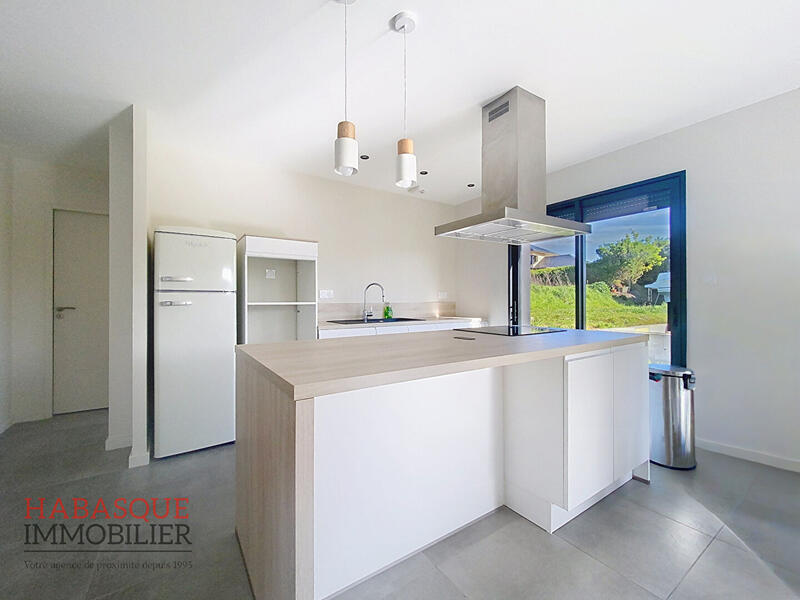 Maison - 122 m² - 5 pièces