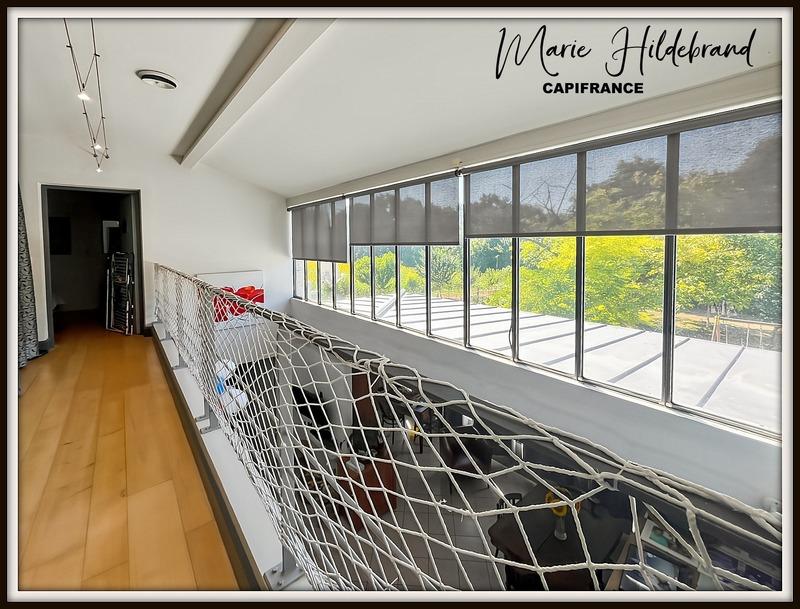 Maison - 396 m² - 10 pièces