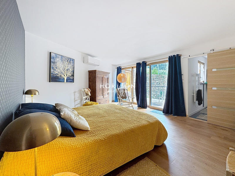 Maison ancienne - 540 m² - 13 pièces