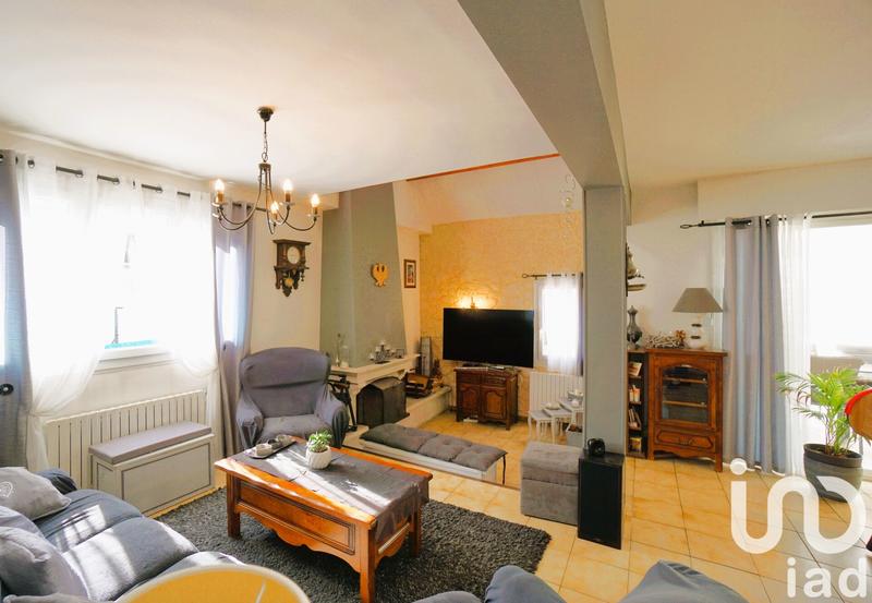 Maison - 200 m² - 8 pièces