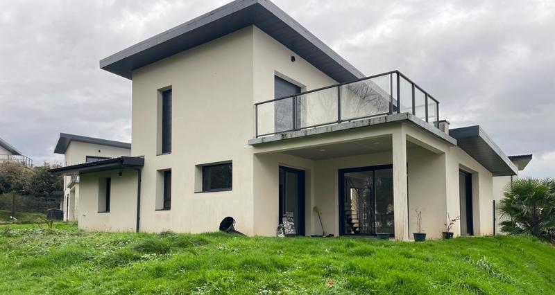 Maison - 108 m² - 5 pièces