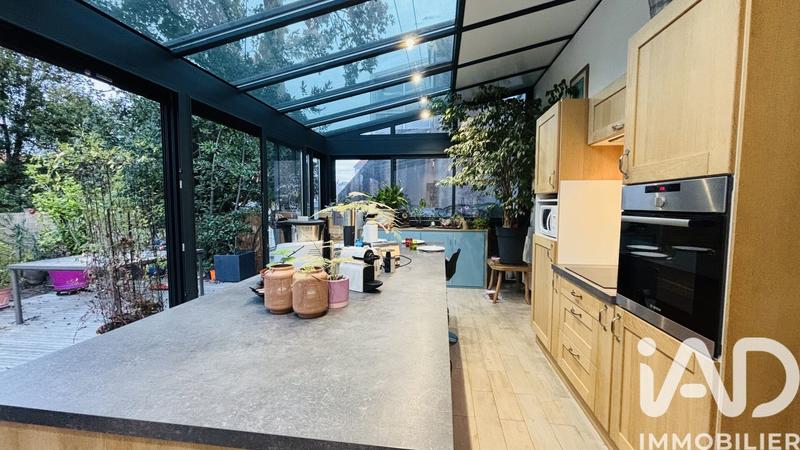 Maison - 143 m² - 7 pièces