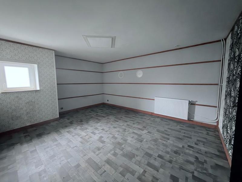 Maison - 205 m² - 6 pièces