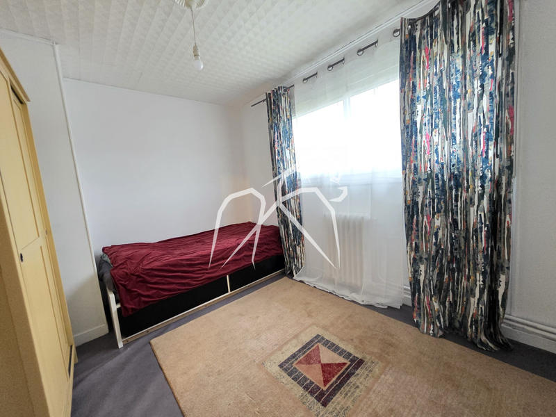 Maison - 96 m² - 4 pièces