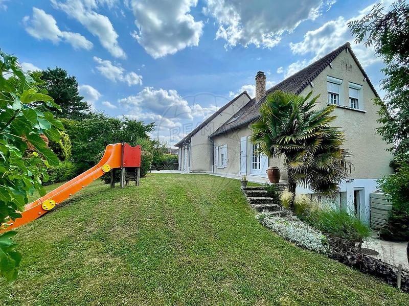 Maison - 138 m² - 7 pièces