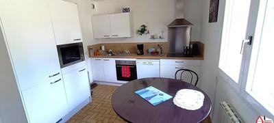 Appartement - 102 m² - 6 pièces