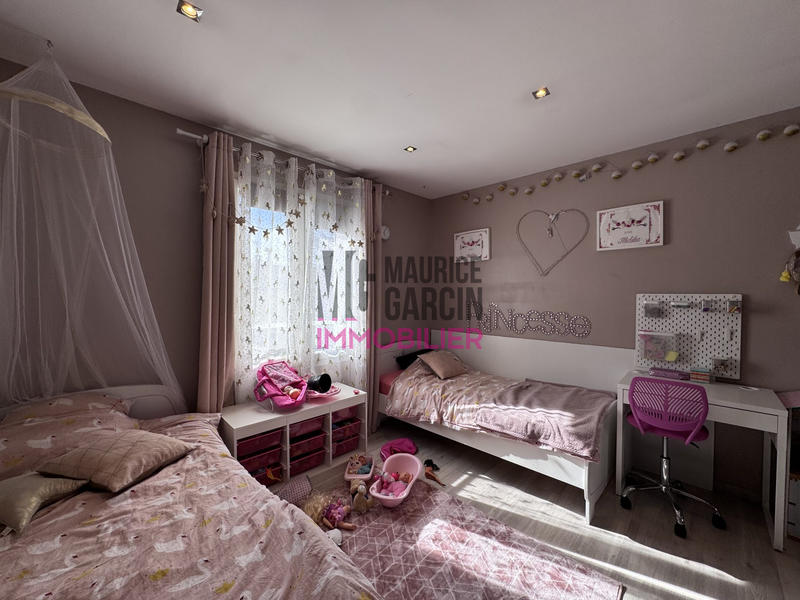 Maison - 192 m² - 8 pièces