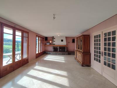 Maison - 188 m² - 8 pièces